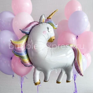 Композиция с единорогом и фонтанами из шаров